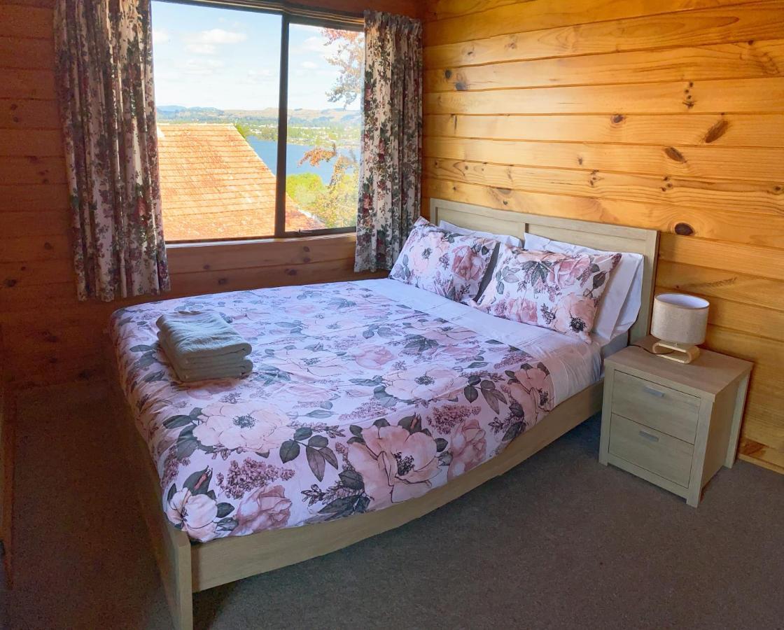 Lake View Family Lodge Up Tp 14 People Rotorua Ngoại thất bức ảnh